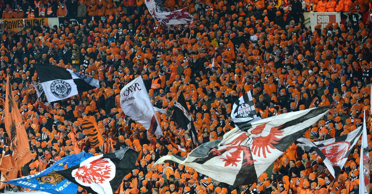 Eintracht Frankfurt Neues Ausweichtrikot weckt Erinnerungen